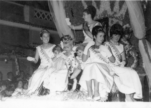 Carroza de Reina y Damas en El Campello Años '60